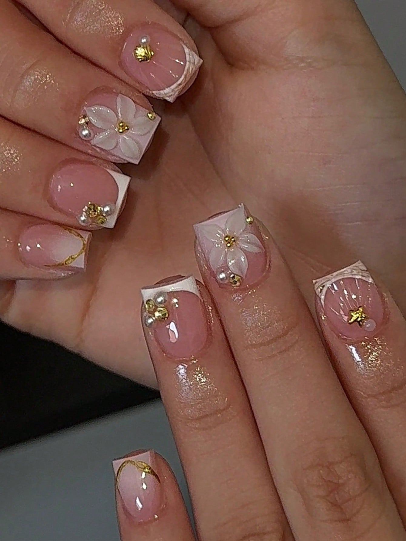 Nail Art Ideas - 24pcs Short Square White French Flower