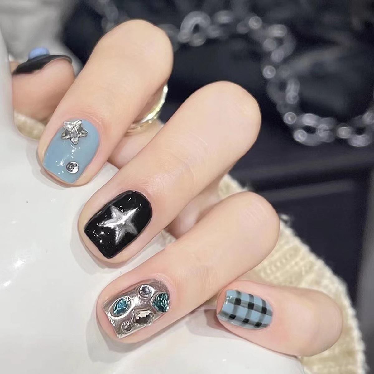 10PCS Glitter Black Cat Eye Sh - đánh giá và giá Nail Art Gliter