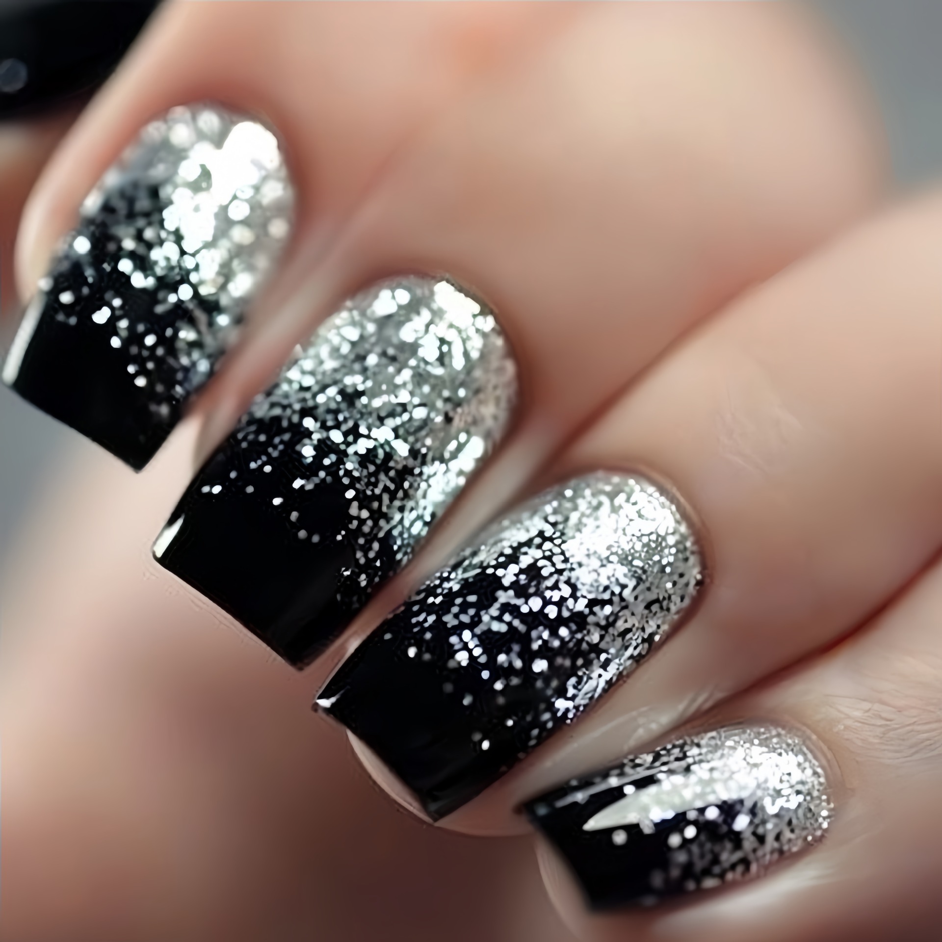 Short Medium fake nails Gradie - đánh giá và giá Nail Art Gliter